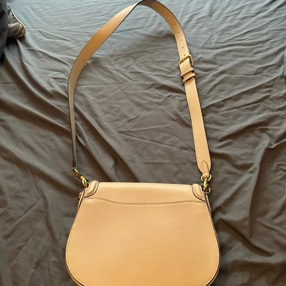 Coach Cream Leather Saddle Crossbody Bag - Picture 3 of 7
